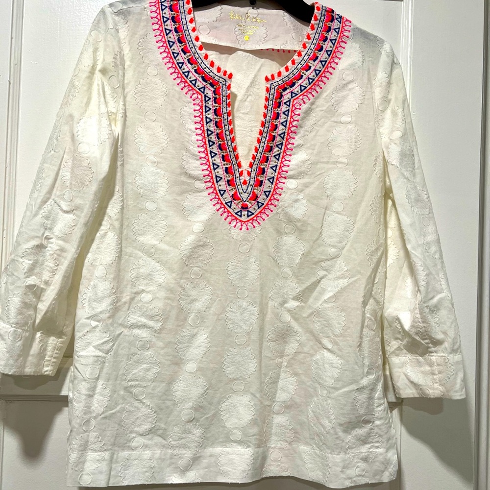 Lilly Pulitzer xs white top like new neon